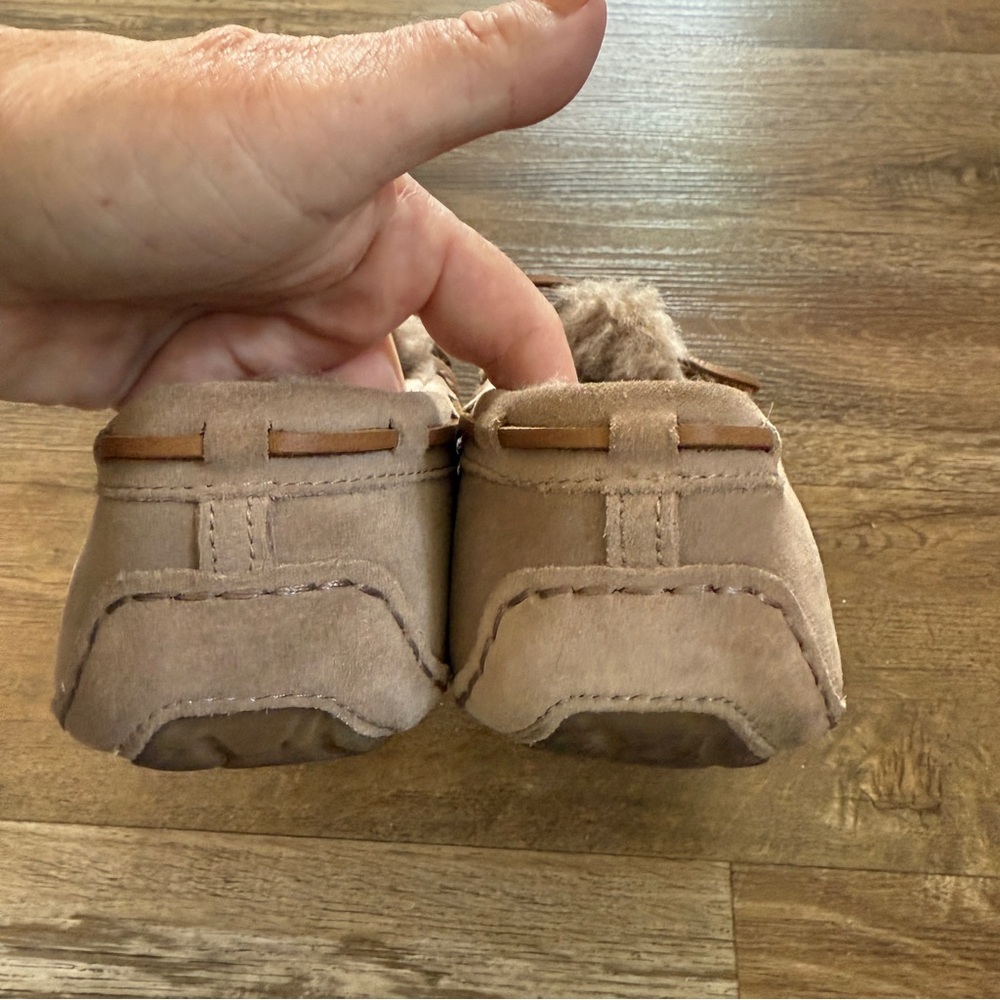 UGG Brown Suede Moccasin Slippers 8 - Picture 4 of 8